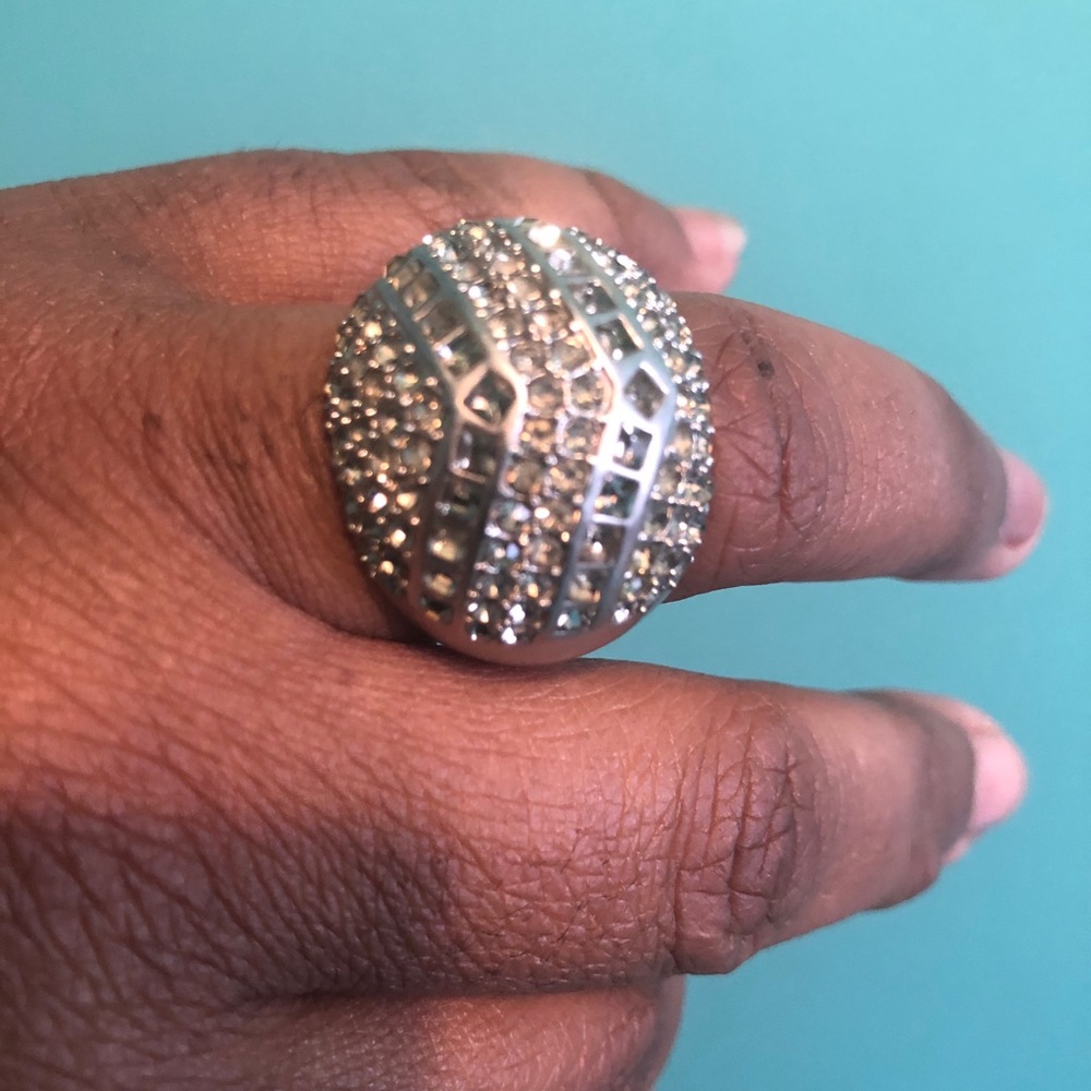Silver Diamond Ring.. - Picture 3 of 4